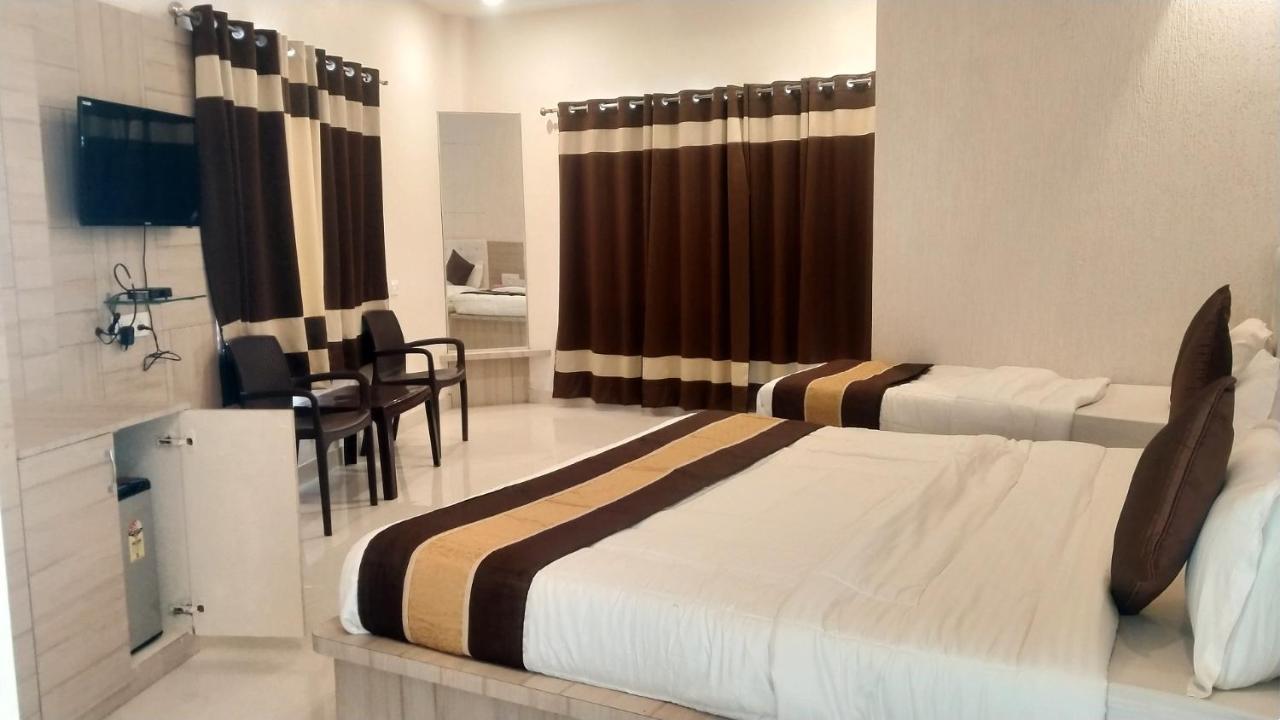 קוטה Hotel Namo Palace מראה חיצוני תמונה